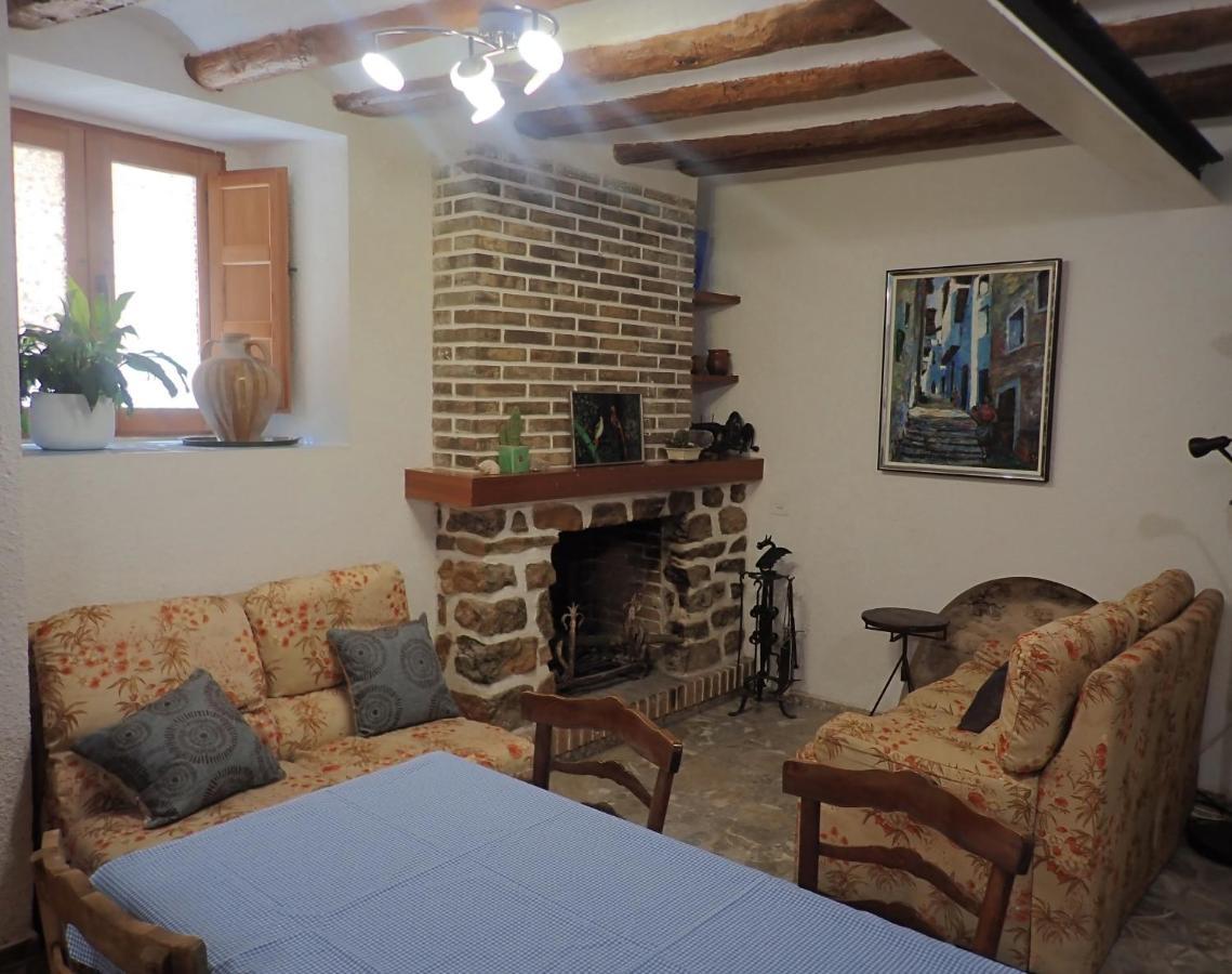 Albergue Casa De L'Aigua 贝塞特 外观 照片