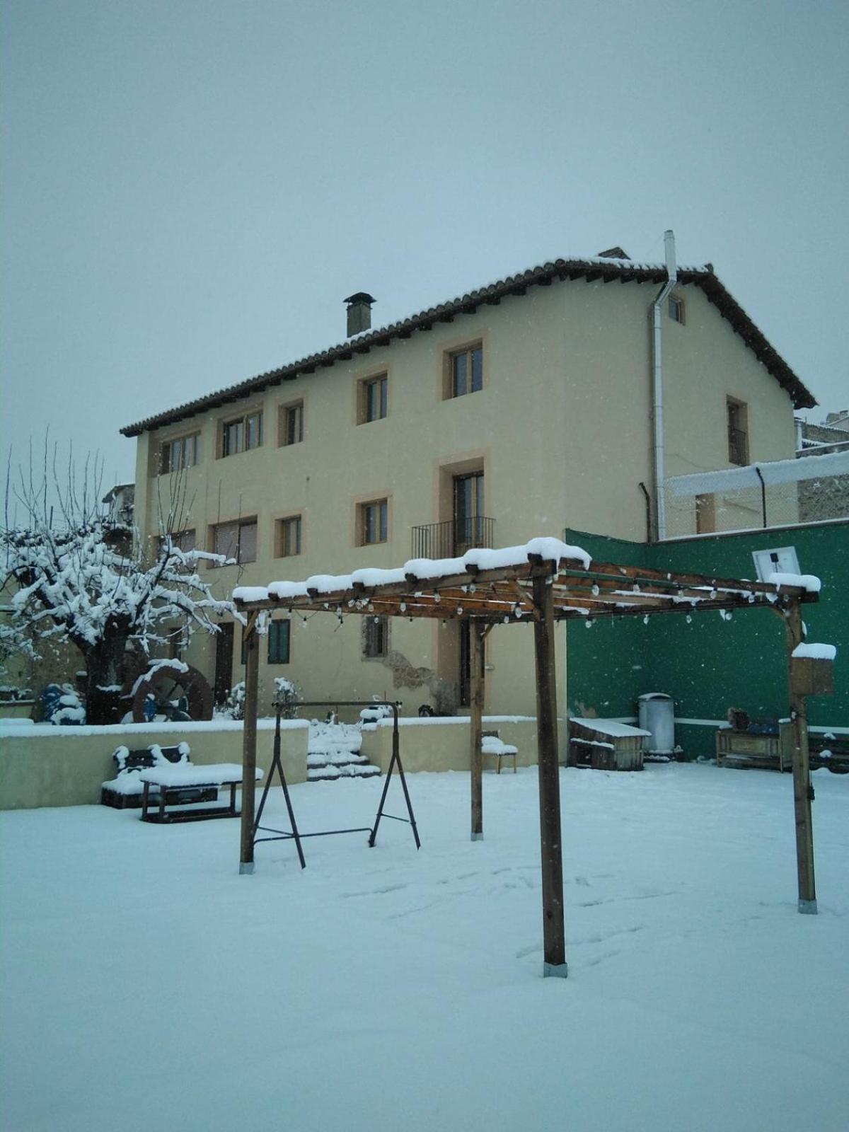 Albergue Casa De L'Aigua 贝塞特 外观 照片